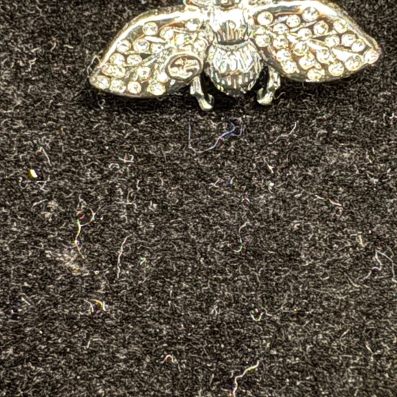 Gucci Silver Bee Earrings - Picture 4 of 5